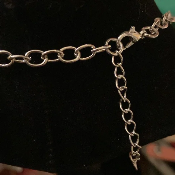 - Elvis Snap Button Necklace - Picture 7 of 8